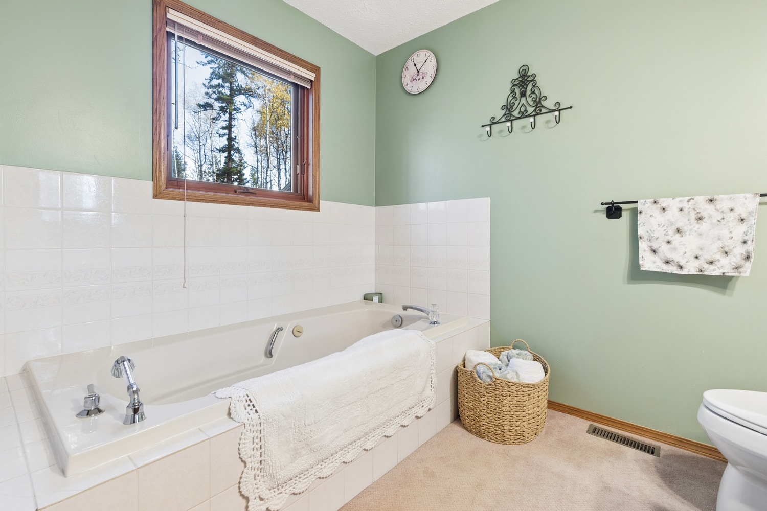 Photo of 79 Meadow View Road Bragg Creek
